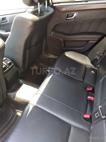 Mercedes E 220 2009, 204,500 km - 2.2 l - Bakı