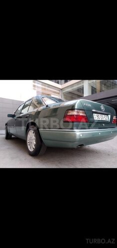 Mercedes E 220 1994, 450,000 km - 0.2 l - Bakı