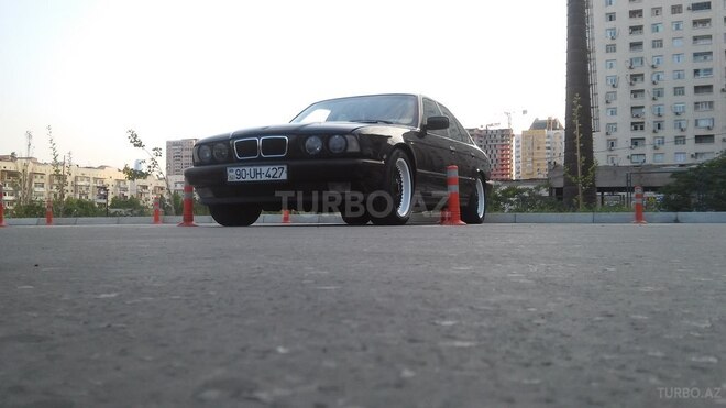 BMW 525 1994, 382,000 km - 2.5 l - Bakı
