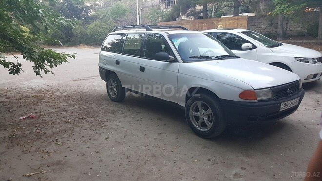Opel Astra 1996, 352,000 km - 1.5 l - Bakı