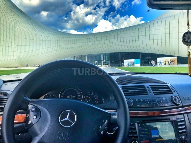 Mercedes E 240 2004, 230,000 km - 2.6 l - Bakı
