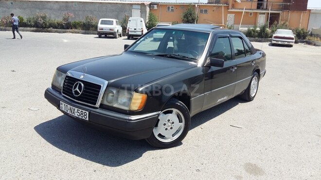 Mercedes E 200 1990, 370,000 km - 2.0 l - Bakı