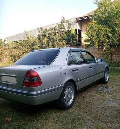 Mercedes C 180 1994, 317,000 km - 1.8 l - Saatlı