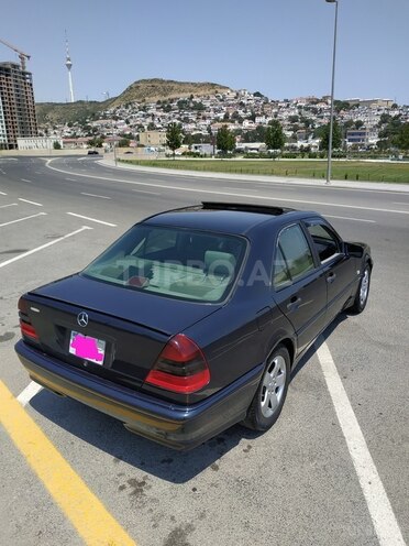 Mercedes C 200 1999, 167,000 km - 2.0 л - Bakı