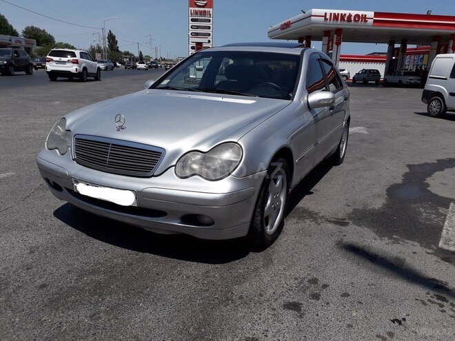 Mercedes C 220 2000, 322,235 km - 2.2 л - Xırdalan