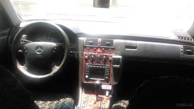 Mercedes E 220 2000, 369,000 km - 2.2 l - Bakı