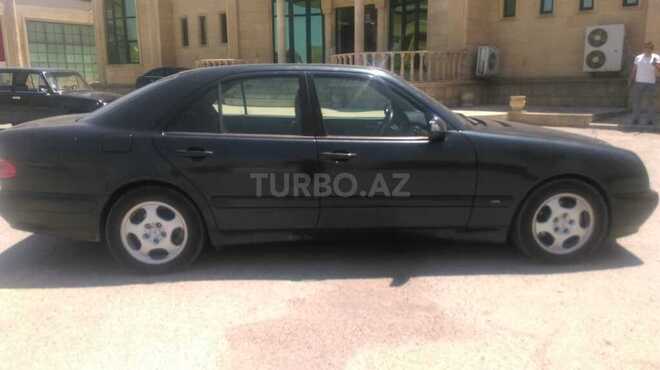 Mercedes E 220 2000, 369,000 km - 2.2 l - Bakı