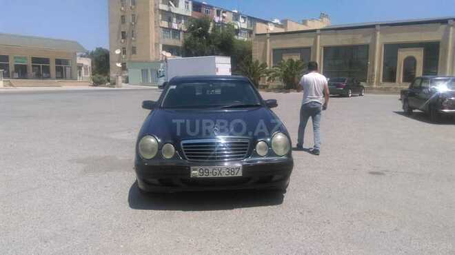 Mercedes E 220 2000, 369,000 km - 2.2 l - Bakı