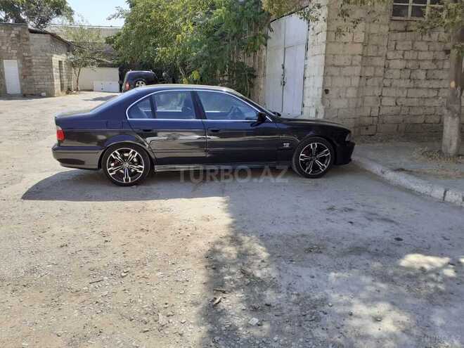 BMW 528 1999, 390,000 km - 2.8 l - Bakı