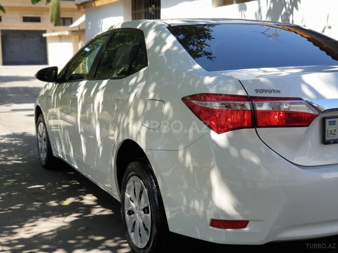 Toyota Corolla 2015, 82,000 km - 1.6 l - Bakı