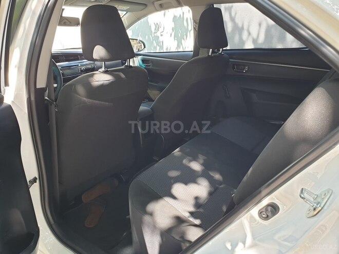 Toyota Corolla 2015, 82,000 km - 1.6 l - Bakı