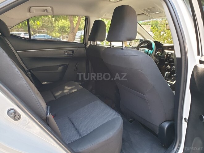 Toyota Corolla 2015, 82,000 km - 1.6 l - Bakı