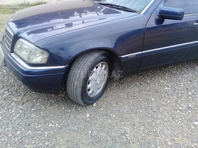 Mercedes C 180 1995, 385,000 km - 1.8 l - Qazax