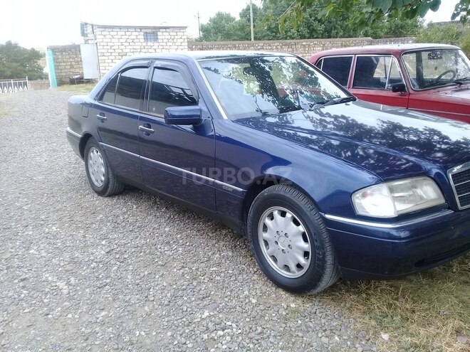 Mercedes C 180 1995, 385,000 km - 1.8 l - Qazax