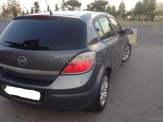 Opel Astra 2004, 200,100 km - 1.6 l - Bakı