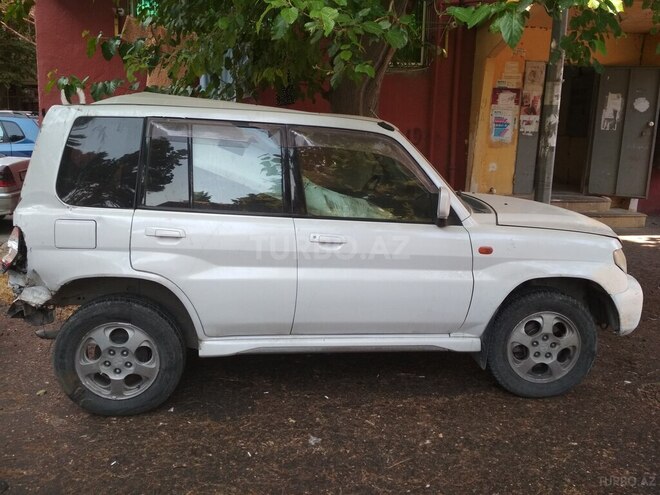 Mitsubishi Pajero io 2000, 198,523 km - 2.0 l - Bakı