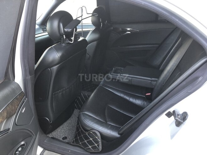 Mercedes E 240 2002, 29,500 km - 2.6 l - Bakı