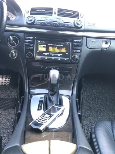 Mercedes E 240 2002, 29,500 km - 2.6 l - Bakı
