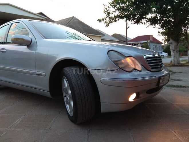 Mercedes C 240 2000, 280,000 km - 2.6 l - Salyan