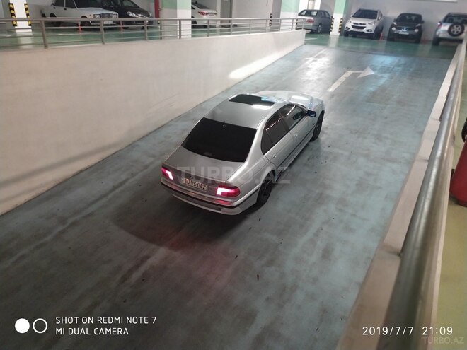 BMW 523 1997, 298,000 km - 2.5 л - Sumqayıt