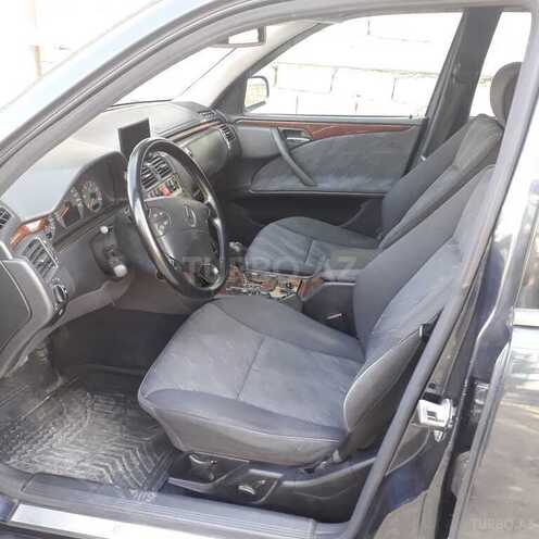 Mercedes E 270 2000, 254,699 km - 2.7 l - Bakı