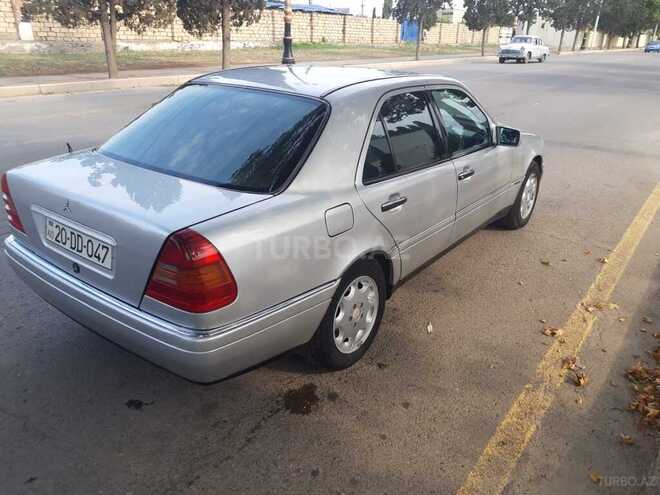 Mercedes C 220 1996, 175,000 km - 2.2 l - Gəncə