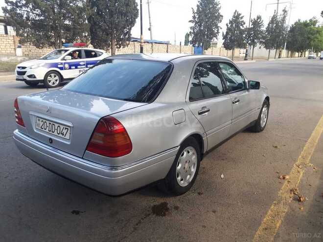 Mercedes C 220 1996, 175,000 km - 2.2 l - Gəncə