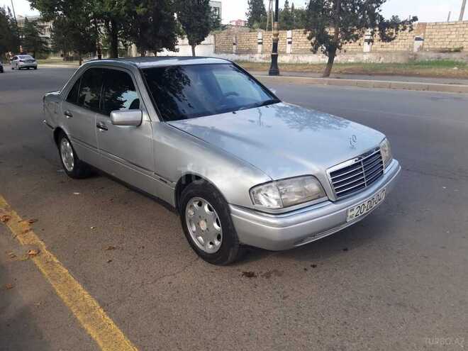 Mercedes C 220 1996, 175,000 km - 2.2 l - Gəncə