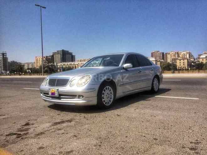 Mercedes E 240 2002, 215,000 km - 2.6 л - Bakı