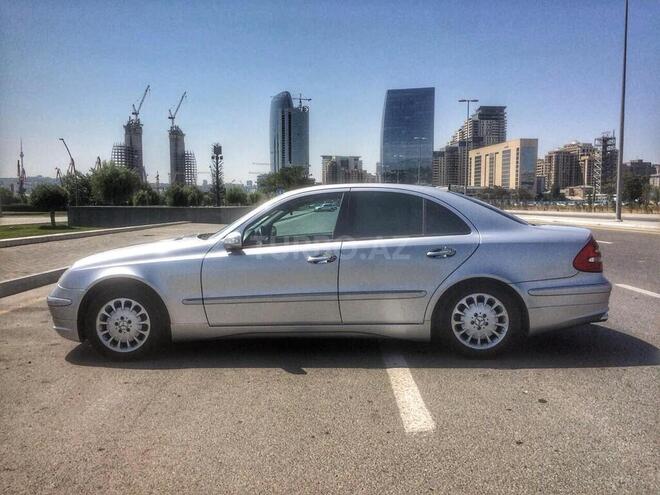 Mercedes E 240 2002, 215,000 km - 2.6 л - Bakı