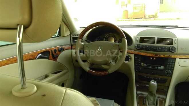 Mercedes E 240 2005, 239,000 km - 2.4 l - Sumqayıt