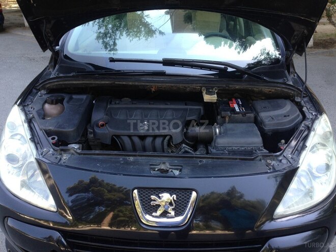 Peugeot 307 2005, 177,000 km - 2.0 l - Sumqayıt