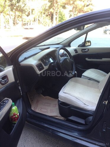 Peugeot 307 2005, 177,000 km - 2.0 l - Sumqayıt