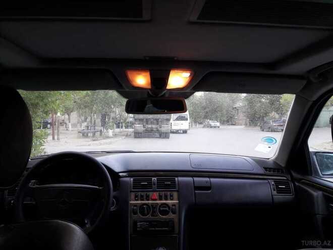 Mercedes E 280 1997, 297,000 km - 2.8 l - Sumqayıt