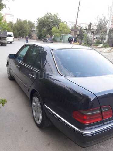 Mercedes E 280 1997, 297,000 km - 2.8 l - Sumqayıt