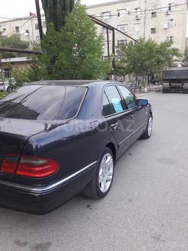 Mercedes E 280 1997, 297,000 km - 2.8 l - Sumqayıt
