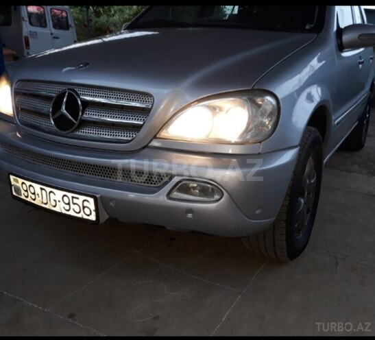 Mercedes ML 270 2003, 195,000 km - 2.7 л - Biləsuvar