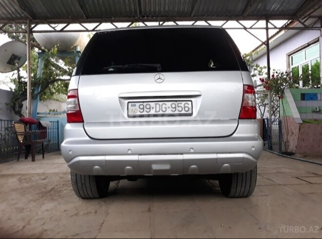 Mercedes ML 270 2003, 195,000 km - 2.7 л - Biləsuvar