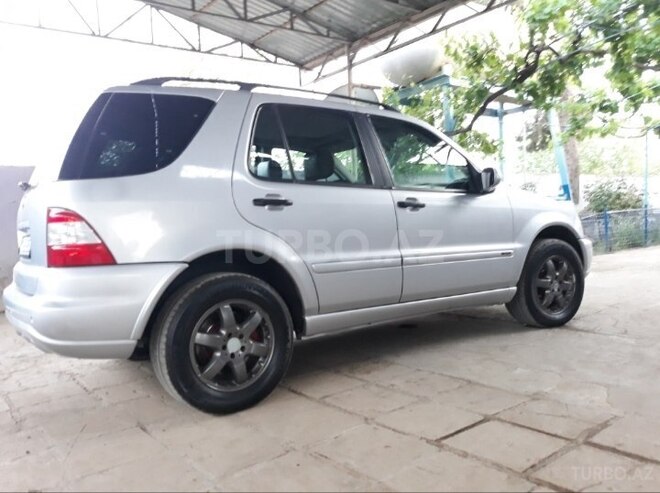 Mercedes ML 270 2003, 195,000 km - 2.7 л - Biləsuvar