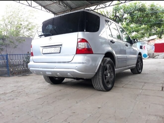 Mercedes ML 270 2003, 195,000 km - 2.7 л - Biləsuvar