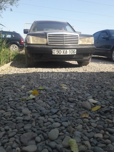 Mercedes 190 1991, 560,500 km - 2.0 l - Salyan