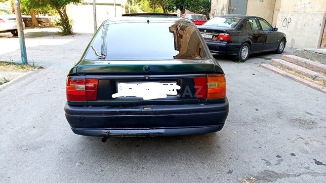 Opel Vectra 1994, 230,000 km - 2.0 л - Bakı