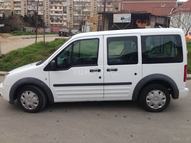 Ford Tourneo Connect 2010, 184,900 km - 1.8 l - Bakı