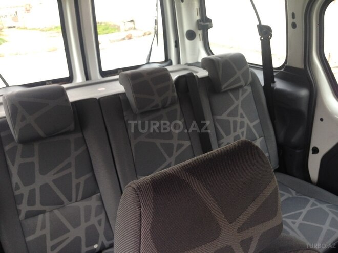 Ford Tourneo Connect 2010, 184,900 km - 1.8 l - Bakı