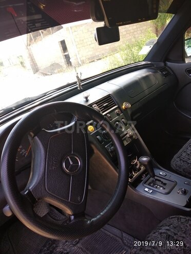 Mercedes C 220 2000, 350,000 km - 2.2 l - Goranboy