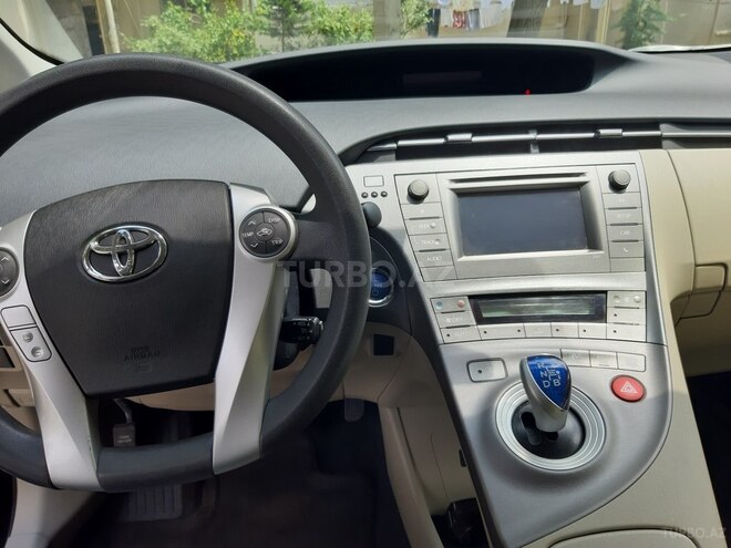 Toyota Prius 2013, 107,000 km - 1.8 l - Bakı