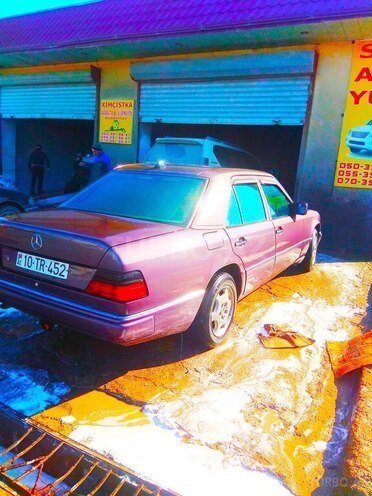 Mercedes E 260 1991, 345,678 km - 2.6 l - Bakı