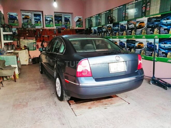 Volkswagen Passat 2001, 247,000 km - 1.8 л - Quba
