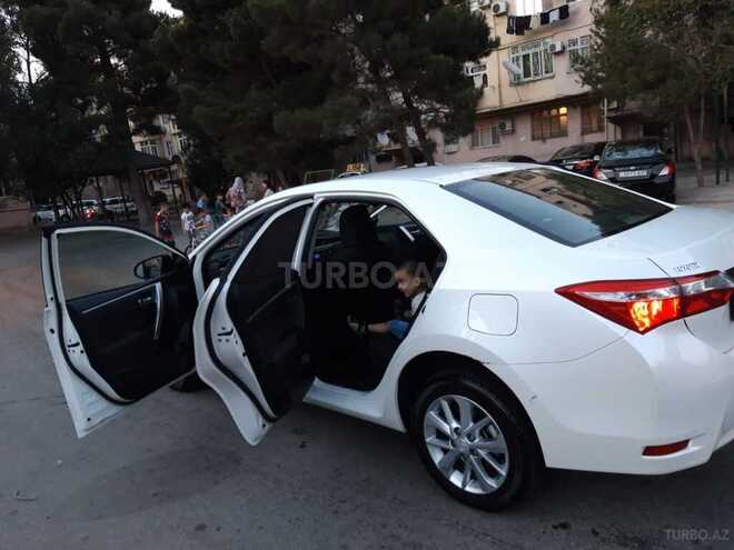 Toyota Corolla 2014, 105,000 km - 1.6 l - Bakı