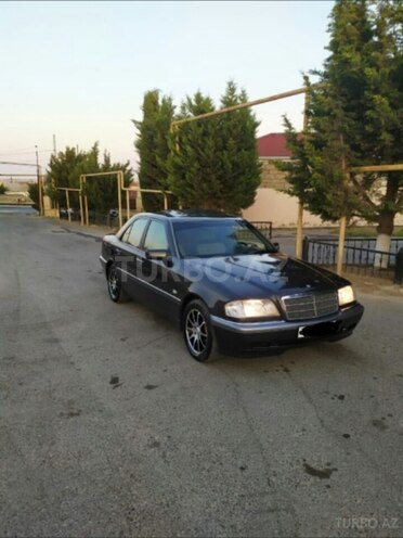 Mercedes C 180 1995, 300,000 km - 1.8 l - Bakı